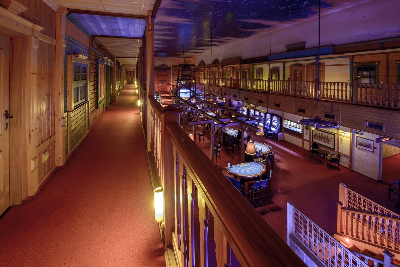 Casino & Hotel Eldorado Ceska Kubice Exteriör bild